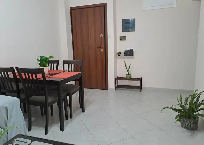 Cozy Apartment In Nea Palatia-Oropos