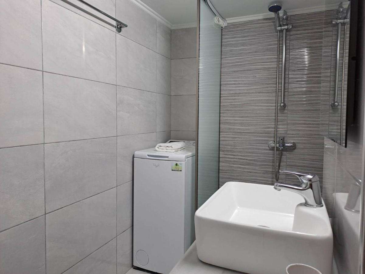 Cozy In Nea Palatia-oropos Apartment